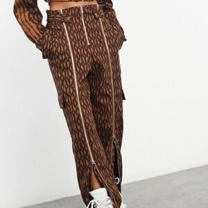 IVY PARK ICY HEART MONOGRAM PANTS SIZE MEDIUM